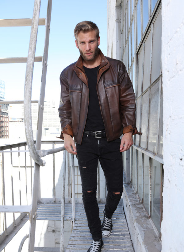 Braune Lederjacke kombinieren
