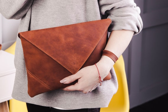 Clutch aus Leder Abendtasche